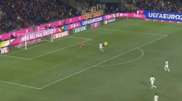 Περίπατος για τη Ντόρτμουντ, σοκ στο 95' για την Άιντραχτ