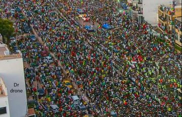 Πανζουρλισμός στο Ντακάρ για την υποδοχή της αποστολής της Σενεγάλης (pics & vid)
