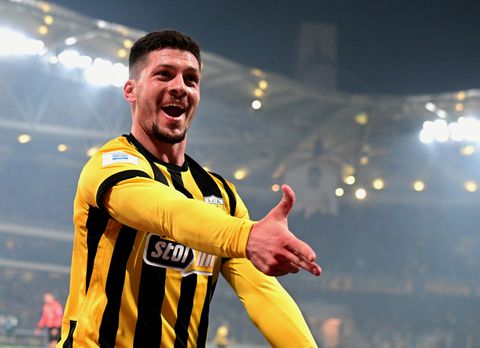 Ο Γιόβιτς κάνει στην ΑΕΚ πράγματα για πρώτη φορά στην καριέρα του και το απολαμβάνει