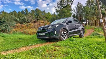 Δοκιμάζουμε το Suzuki Vitara 1.4T Hybrid 4WD –110 ίπποι και υβριδική οικονομία σε έναν τετρακίνητο και πολυτάλαντο SUV