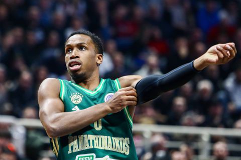 Μήνυμα με αποδέκτες: Tι σημαίνει ο μηδενικός χρόνος Σορτς – Γιουρτσέβεν με Μπασκόνια