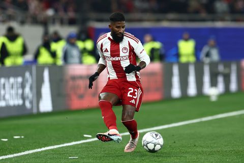 Οι δύο ασίστ και όσα έκανε ο εξτρέμ Ροντινέι στο Ολυμπιακός-Λεβερκούζεν 2-0 (vid)