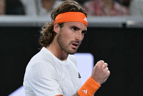 Ξεκίνησε με το... δεξί και με νίκη ανατροπή ο Τσιτσιπάς στο Australian Open