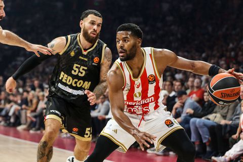 ΜΟΝΑΚΟ - ΕΡΥΘΡΟΣ ΑΣΤΕΡΑΣ