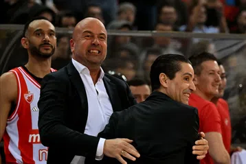 Πόσοι προπονητές νίκησαν τον Ομπράντοβιτς τρεις φορές σε έναν μήνα; Μετά τον Ματέο, ο Σφαιρόπουλος!