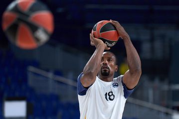 Σε φουλ ρυθμούς ο Ιμπάκα: Προπονείται με ομάδα της τρίτης κατηγορίας στη Γαλλία