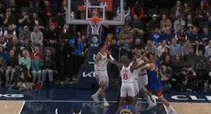 Ο Βαλαντσιούνας τα έβαλε με όλη την πεντάδα των Κλίπερς!