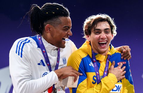 Το χιουμοριστικό «πείραγμα» του Καραλή στον Ντουπλάντις για το ταλέντο του στο τραγούδι (vid)