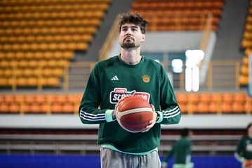 Ερνανγκόμεθ: «Όποιος δώσει το κάτι παραπάνω θα κερδίσει» (vid)