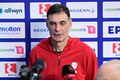 Το σχόλιο του Μπαρτζώκα για Μιλουτίνοφ και Τζόουνς