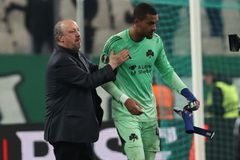 Το Κολοσσαίο διψάει για αίμα, ο μονομάχος είναι ακόμα όρθιος