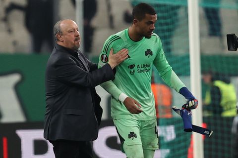 Το Κολοσσαίο διψάει για αίμα, ο μονομάχος είναι ακόμα όρθιος