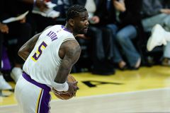 Σύντομη περιπέτεια για σέντερ των Λέικερς: Κρατήθηκε στο αεροδρόμιο, αλλά αφέθηκε ελεύθερος