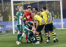 Νέα τοποθέτηση από πλευράς ΑΕΚ για Νταμπάνοβιτς και σπόντες για... συμμαχία Παναθηναϊκού - Ολυμπιακού