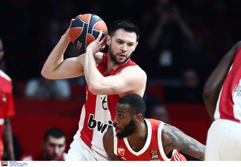 Η βαθμολογία της EuroLeague μετά την ήττα του Ολυμπιακού από τον Ερυθρό Αστέρα