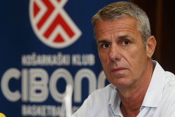 Σούμποτιτς για Αταμάν: «Κάποιες στιγμές ίσως θέλει να τον διώξουν» - «Τρελό να πιστεύουν ότι ο Μποντιρόγκα επηρεάζει διαιτητές»