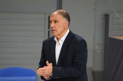 Χατζηελευθερίου: «Απόλυτη συγκέντρωση και προσήλωση σε κάθε φάση»