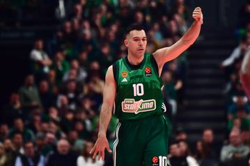 Το ασύλληπτο ρεκόρ του Σλούκα - Τι πέτυχε και έφτασε τους Καλάθη και Μάικ Τζέιμς