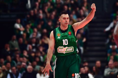 Το ασύλληπτο ρεκόρ του Σλούκα - Τι πέτυχε και έφτασε τους Καλάθη και Μάικ Τζέιμς