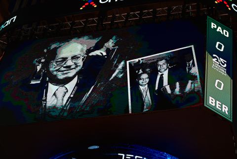 Συγκίνηση στο T-Center: Οι οπαδοί του Παναθηναϊκού δεν ξεχνούν τον Θανάση Γιαννακόπουλο