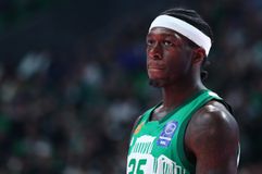 Ο «καυτός» Ναν - Σημείωσε 13 πόντους στην τέταρτη περίοδο (vid)