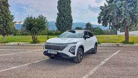 Οδηγούμε το νέο υβριδικό OMODA 5 SHS-H στην Αθήνα