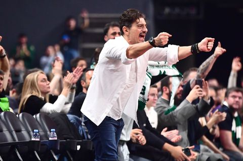 Οι παθιασμένες αντιδράσεις του Δημήτρη Γιαννακόπουλου (pics)