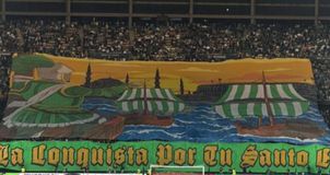 Το εντυπωσιακό πανό της Μπέτις με... άρωμα Ελλάδας που τράβηξε τα βλέμματα (vid)