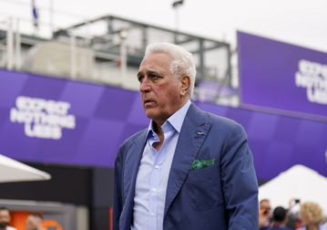 Αινιγματικός ο Λόρενς Στρολ για τις φήμες περί Νιούι και τη διοίκηση της Aston Martin