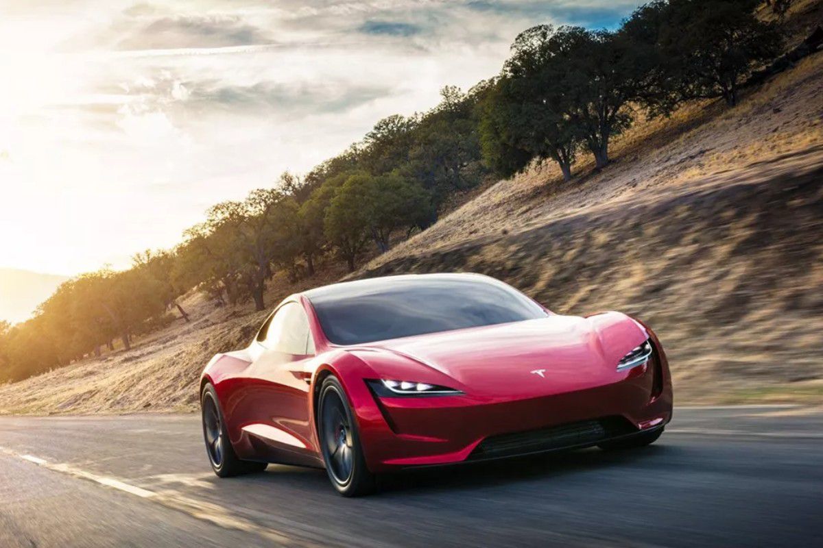 Ο Μασκ δίνει νέα παράταση στα αποκαλυπτήρια του Tesla Roadster 2.0