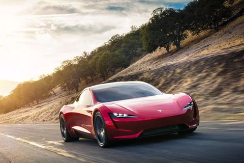 Ο Μασκ δίνει νέα παράταση στα αποκαλυπτήρια του Tesla Roadster 2.0