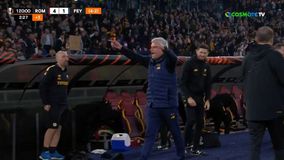 Εκστασιασμένος Μουρίνιο πανηγύρισε σα... παιδί την πρόκριση της Ρόμα!