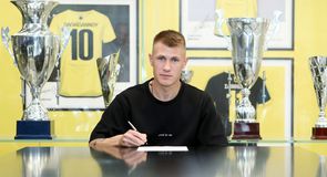 Ανανέωσε ο Σιμάνσκι με την ΑΕΚ μέχρι και το 2027