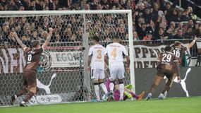 Η Λεβερκούζεν ύψωσε λευκή σημαία και η Μπάγερν ετοιμάζεται για φιέστα