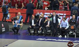 Ο Παναγιώτης Αγγελόπουλος ξεσήκωσε τον κόσμο και ο αρχηγός Παπανικολάου ζήτησε «ένα ακόμα!» (vid)