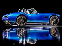 Το νέο AC Cobra GT Roadster σε παγκόσμια πρεμιέρα στο στάδιο της Τότεναμ