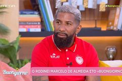 Συγκλόνισε ο Ροντινέι με την ιστορία της ζωής του: «Μέχρι τα δέκα μου χρόνια έχασα όλη μου την οικογένεια» (vids)