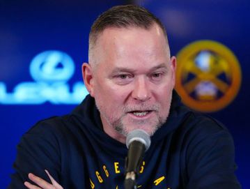 Μάικ Μαλόουν: Η νέα του δουλειά μετά την απόλυσή του από τους Νάγκετς