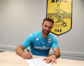 Παίκτης του Άρη και με τη... βούλα ο Λευτέρης Χουτεσιώτης