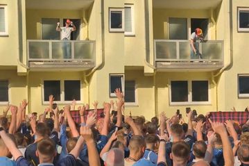 Γερμανός έδινε μπύρες στους Σκωτσέζους από το μπαλκόνι του και αποθεώθηκε (vid)