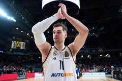 Ο Μάριο Χεζόνια βάζει τέλος στις φήμες: «Θα είμαι στη Ρεάλ για πολύ καιρό ακόμα»