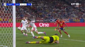 Τρελή καραμπόλα κι αυτογκόλ του Καλαφιόρι - Άνοιξε το σκορ η Ισπανία στο ντέρμπι με την Ιταλία (vid)
