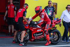 Η Pirelli άλλαξε τα σχέδιά της για τις δοκιμές ελαστικών του MotoGP