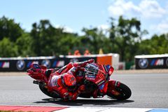 Ο Μαρκ Μάρκεθ πλησιάζει στον τίτλο μετά τη νίκη του στο Μπρνο