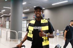 Ο Καντεβέρε επέστρεψε στη Θεσσαλονίκη για να υπογράψει στον Άρη (pics)