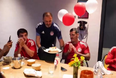 Έκπληξη με τούρτα γενεθλίων στον Τσικίνιο - Το μήνυμα προς του συμπαίκτες του (vid)