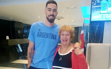 To απίστευτο ταξίδι της γιαγιάς του Βιλντόζα για να δει το... καμάρι της