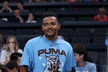 Βλέπει Ελλάδα-Λετονία ο Μανόλο (pic)