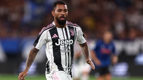 Γιουβέντους και Νότιγχαμ Φόρεστ τα βρήκαν για τον Ντόουγκλας Λουίζ