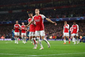 Η Άρσεναλ επέστρεψε μετά από έξι χρόνια στο Champions League με «τεσσάρα» - Ισόπαλες 1-1 Σεβίλλη και Λανς